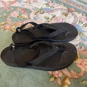 Ladies Astral Rosa Anti-slip Rafting Sandals.. size 8